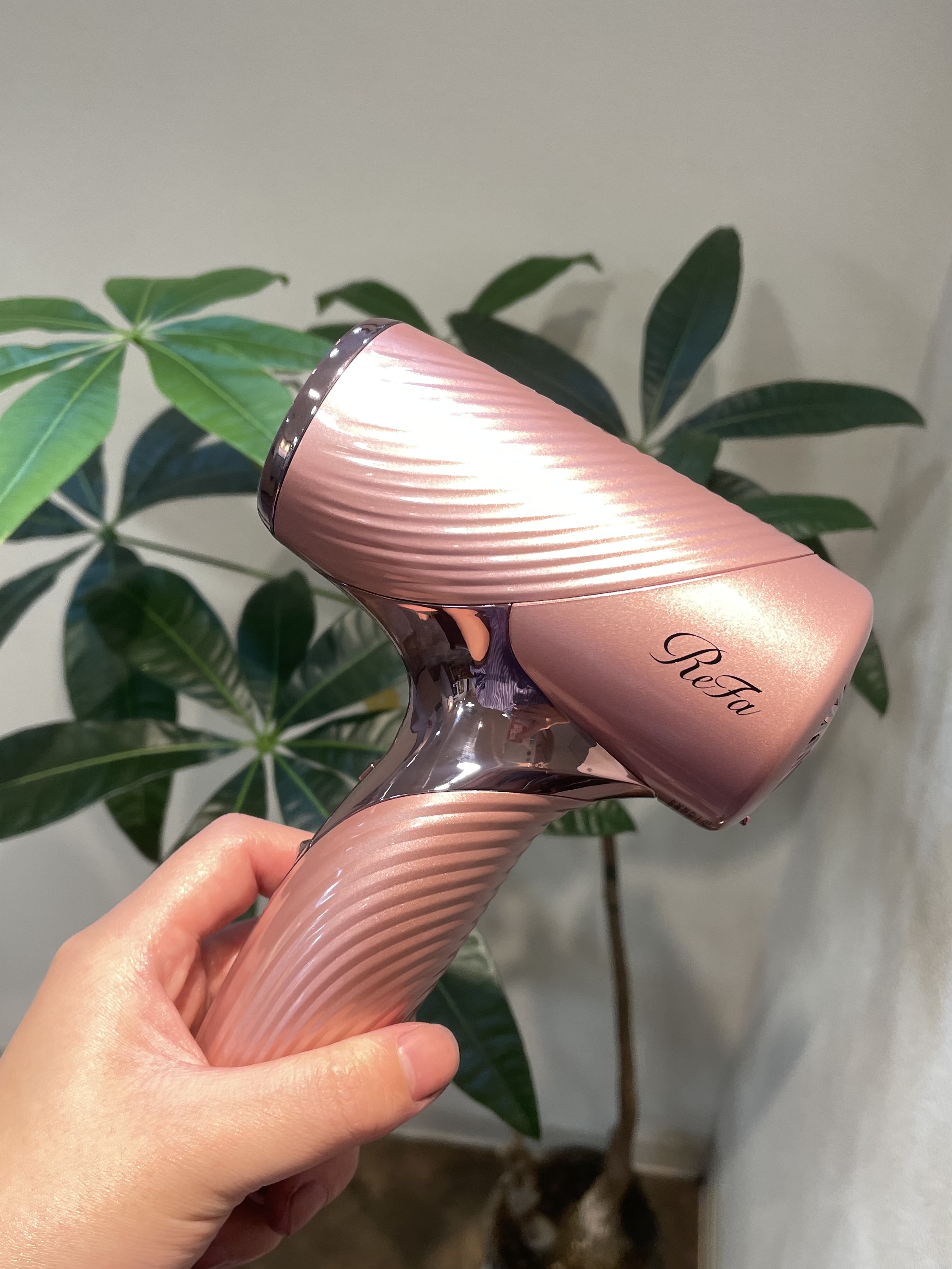 ReFa 新発売のドライヤーを使ってみました♪ 祐天寺・学芸大学の人気