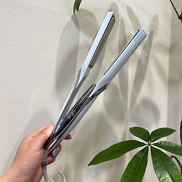 \ReFa ストレートアイロンが大人気なヒミツ教えちゃいます/ 祐天寺・中目黒で人気美容室・美容院 hairspa PAZ ~ ヘアースパ パズ ~