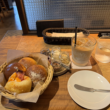 おしゃれで美味しいパン屋さん見つけました♪祐天寺・中目黒でおすすめの美容院・美容室 hairspaPAZ ~ ヘアースパ パズ ~